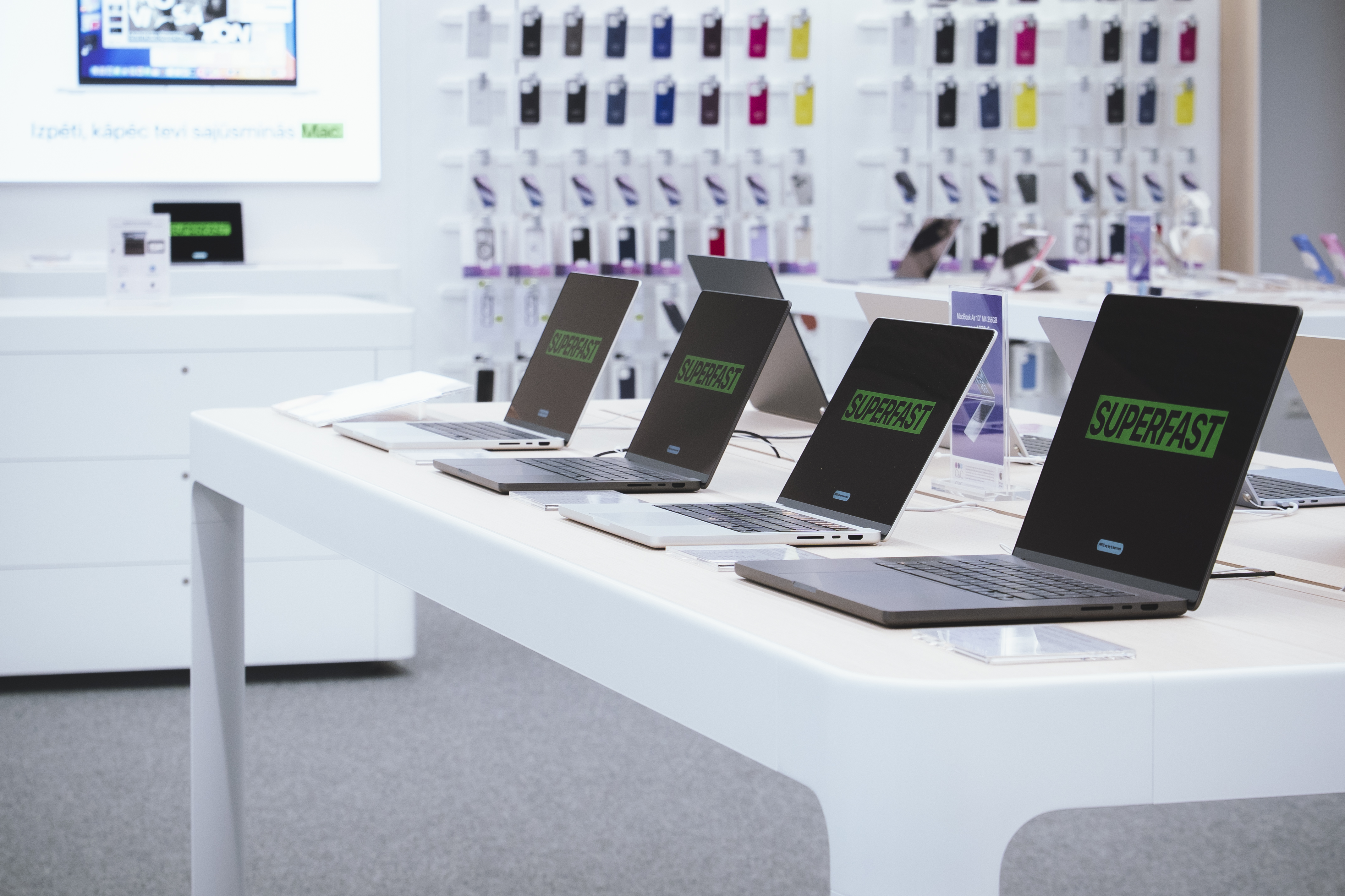 Studentiem un skolotājiem −10 % atlaide Mac un iPad iegādei C&C veikalos!